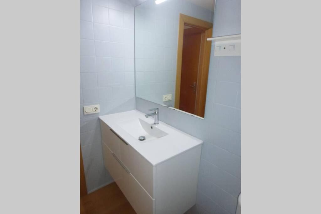 Apartamento A 1ª Linea De Mar, Vilafortuny กัมบริลส์ ภายนอก รูปภาพ