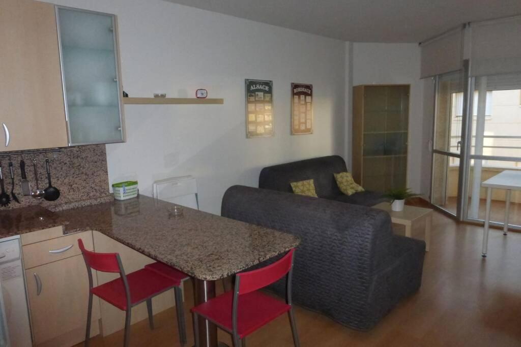 Apartamento A 1ª Linea De Mar, Vilafortuny กัมบริลส์ ภายนอก รูปภาพ